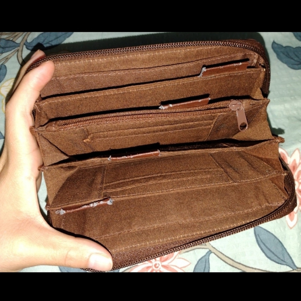 Wallet - Picture 10 of 12